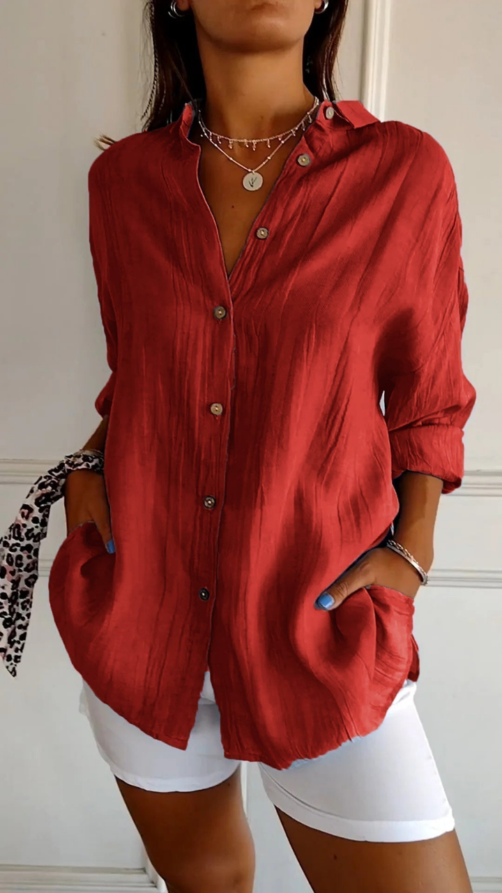 Versatile women's long-sleeve button-down shirt, oversized, a casual top for effortless style.