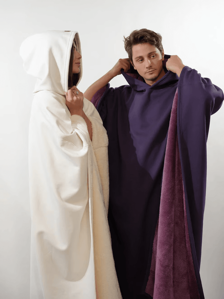 Warm comfort hoodie, ideal for anti-stress casual loungewear.