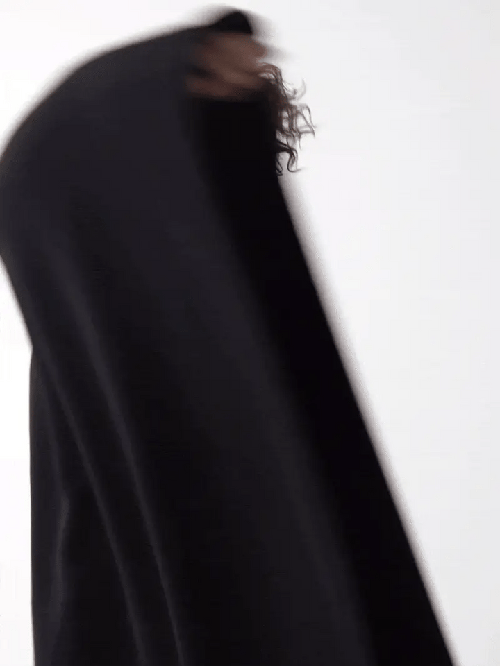 Soft women's comfort hoodie, ideal for anti-stress relaxation.