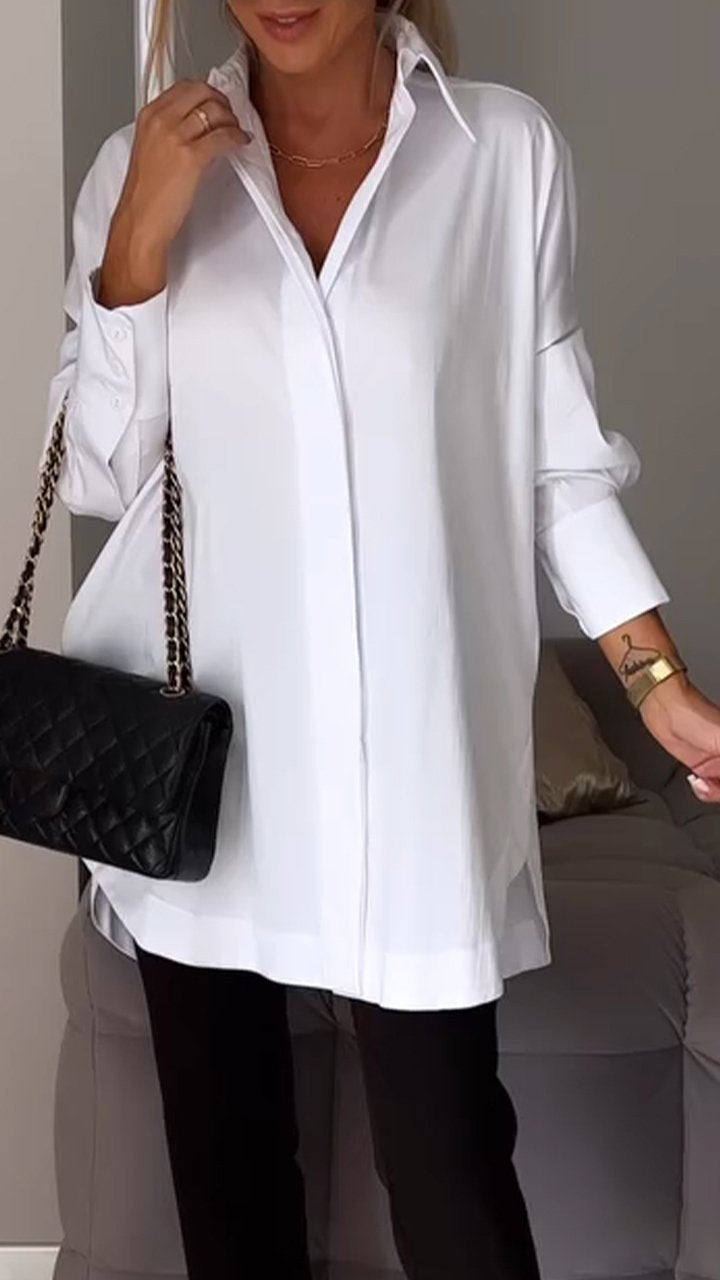 Casual women's oversized blouse, long sleeve, relaxed fit, perfect for everyday effortless style.