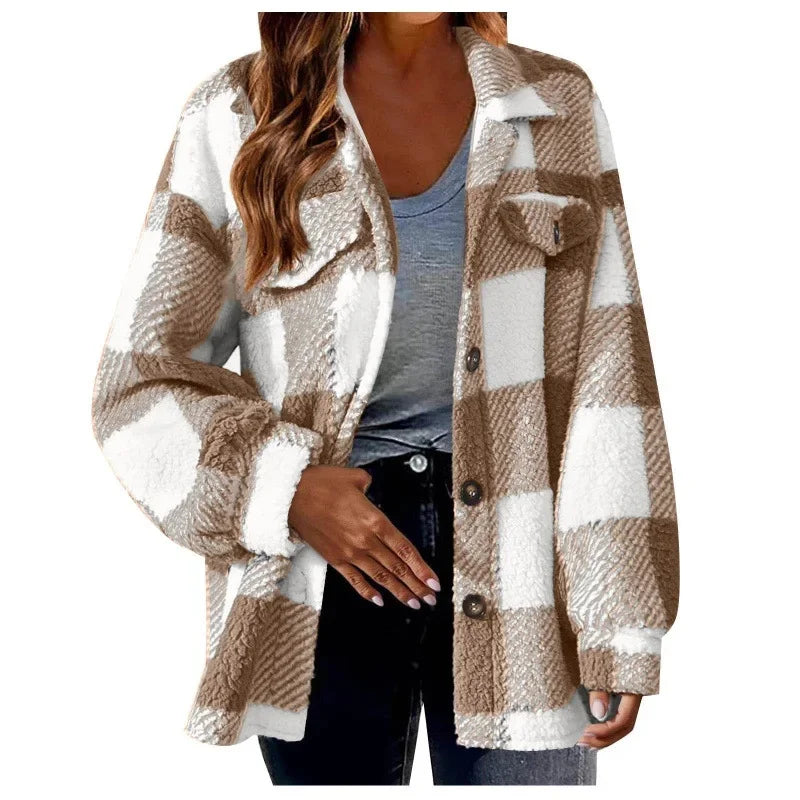 Women's oversized casual fleece shacket with plaid print, button-up, warm & trendy.