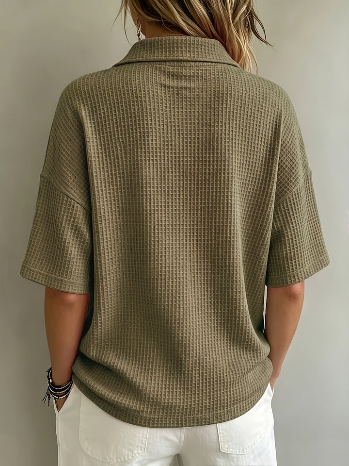 Fashionable women's oversized polo, relaxed fit for ultimate comfort, perfect for chic spring & summer style.