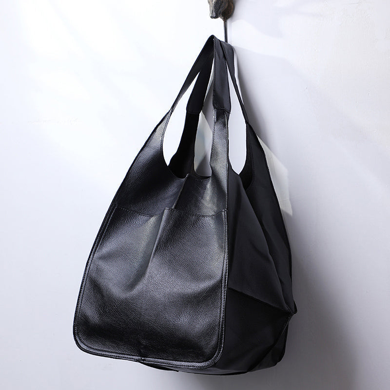 High-quality women's oversized vintage leather shoulder bag, for modern style.