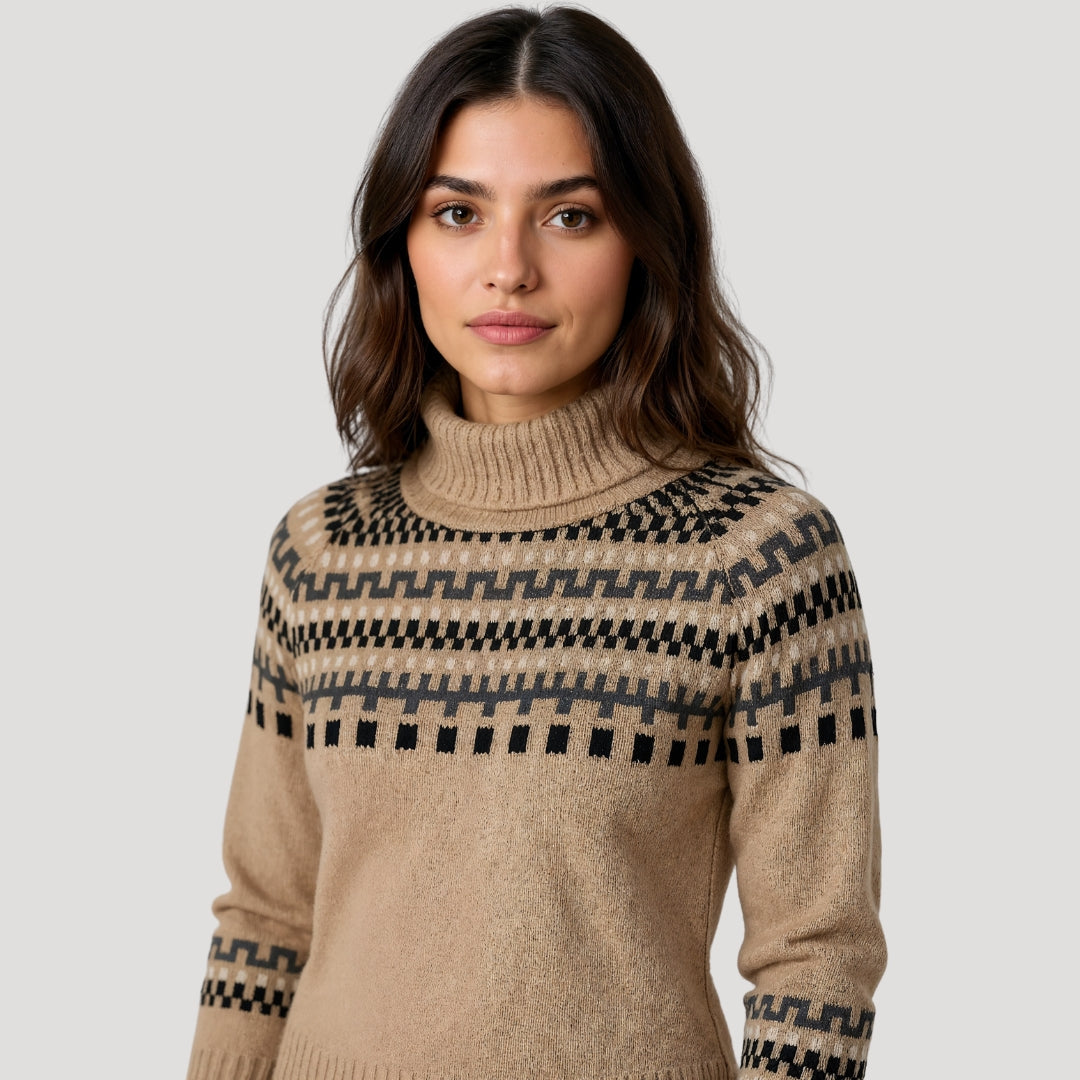 Casual women's longsleeve patterned turtleneck sweater, cozy knitwear