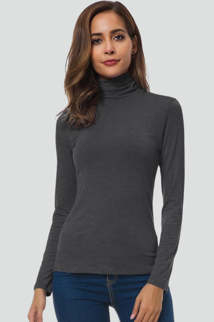 Stylish women's plain knit turtleneck, long sleeve, perfect for casual or elegant looks.