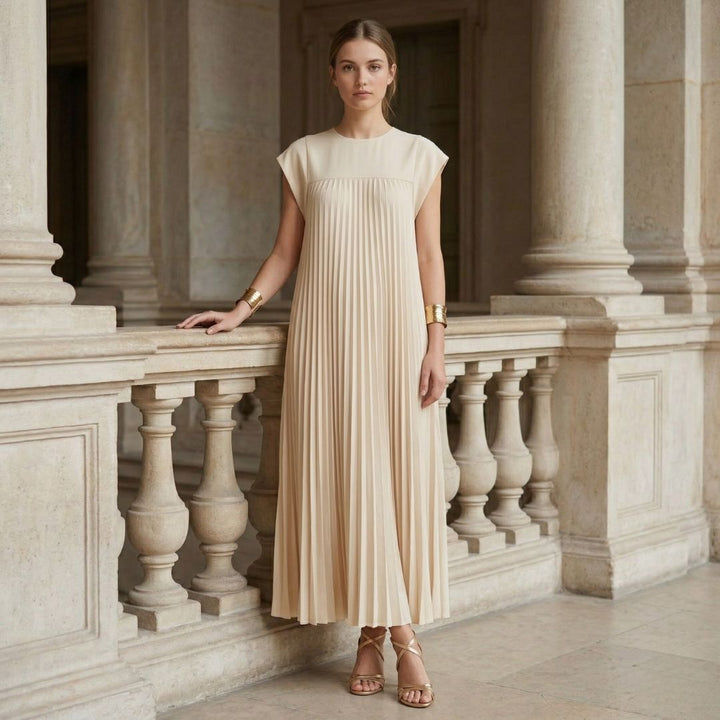 Elegant women's pleated maxi dress, perfect for evening wear & special occasions.
