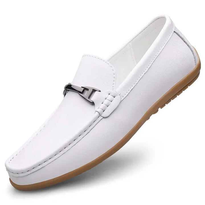 Fashionable women's leather loafers, combining comfort with a refined casual look