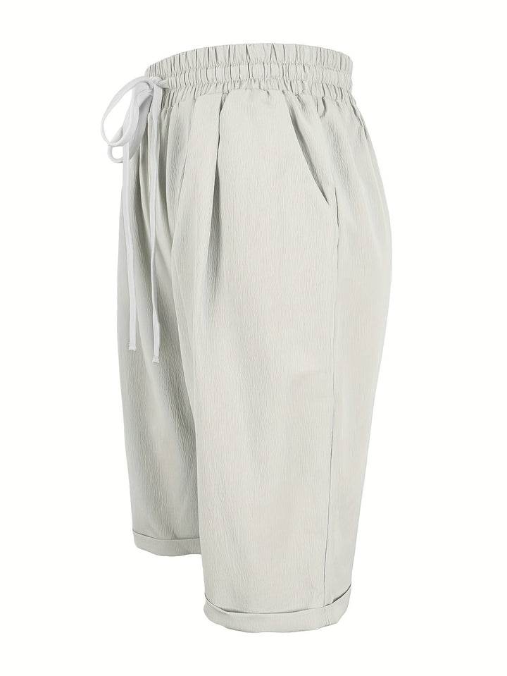 Everyday women's pull-on straight leg cropped shorts, designed for comfort and casual summer style.