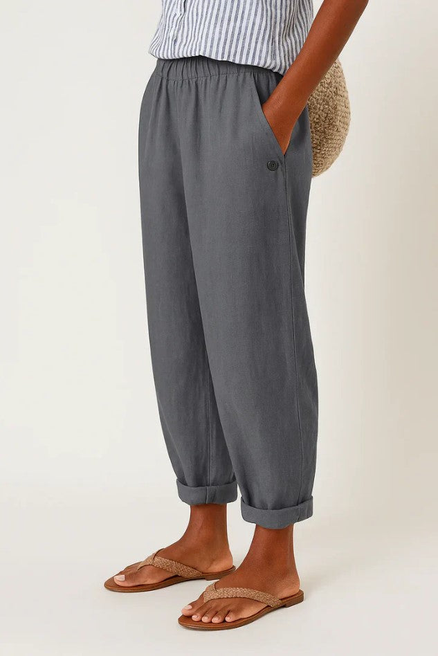 Fashionable women's relaxed fit ankle pants in a breathable fabric. Perfect for comfortable spring and summer wear.