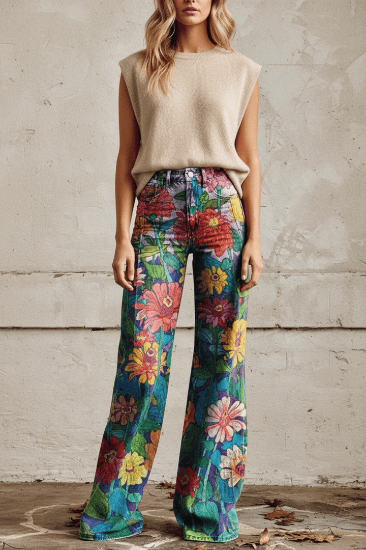 Summer-ready women's baggy jeans, loose fit for ultimate comfort and airflow.