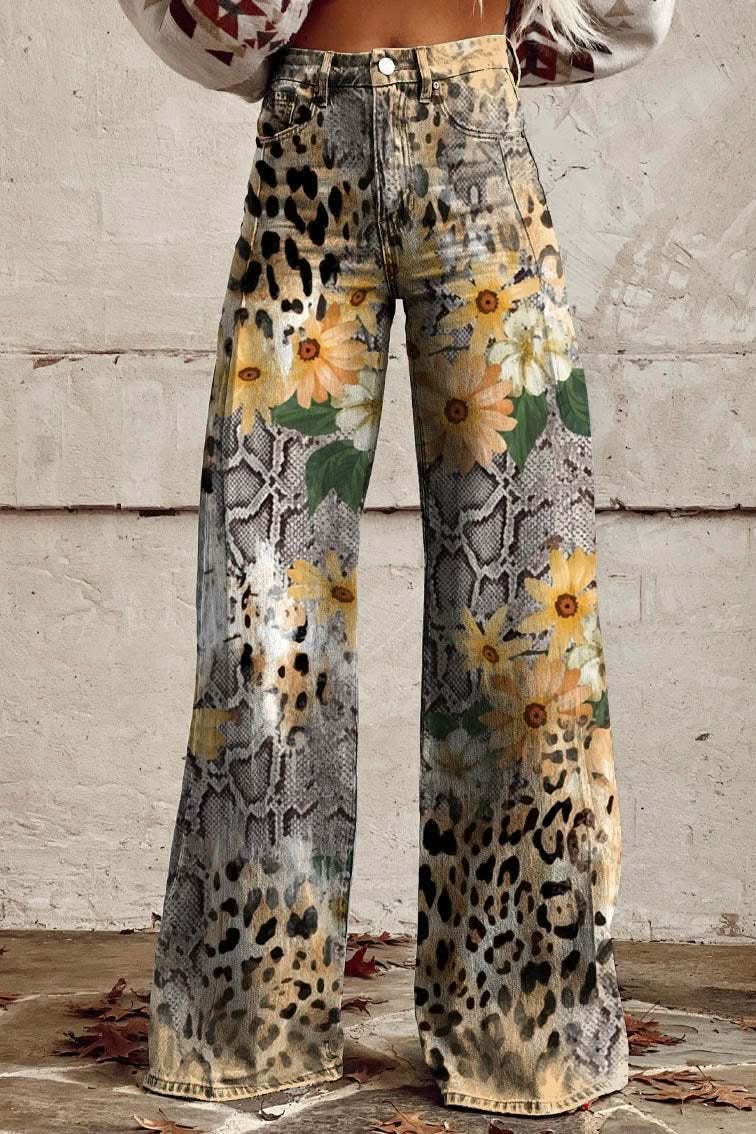 Women's summer style baggy jeans, offering a relaxed fit and breathable comfort.