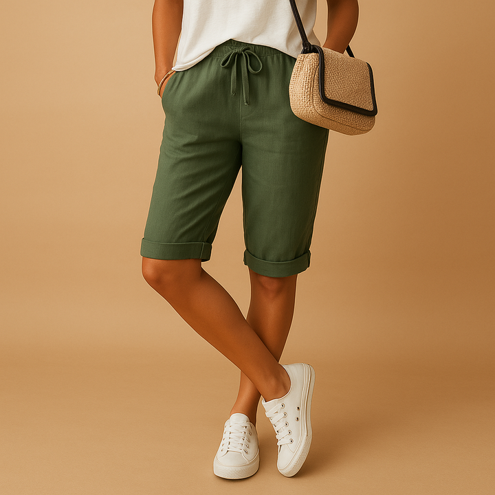 Stylish women's relaxed fit capri pants, breathable and comfortable, with a drawstring waist for easy summer fashion.