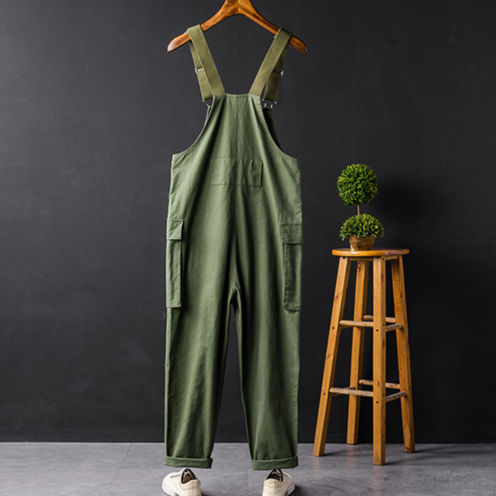 Casual women's relaxed fit jumpsuit. Comfy full-length bib overalls, great for everyday wear and warm weather.