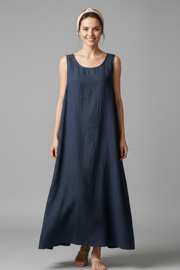 Women's comfortable knee-length dress, relaxed fit, short sleeve, round neck, perfect for casual outings.