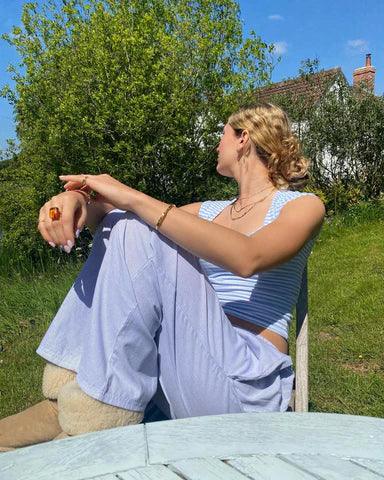 Loungewear: Women's relaxed lightweight trousers, soft, comfortable, elastic waist, great for home or casual.