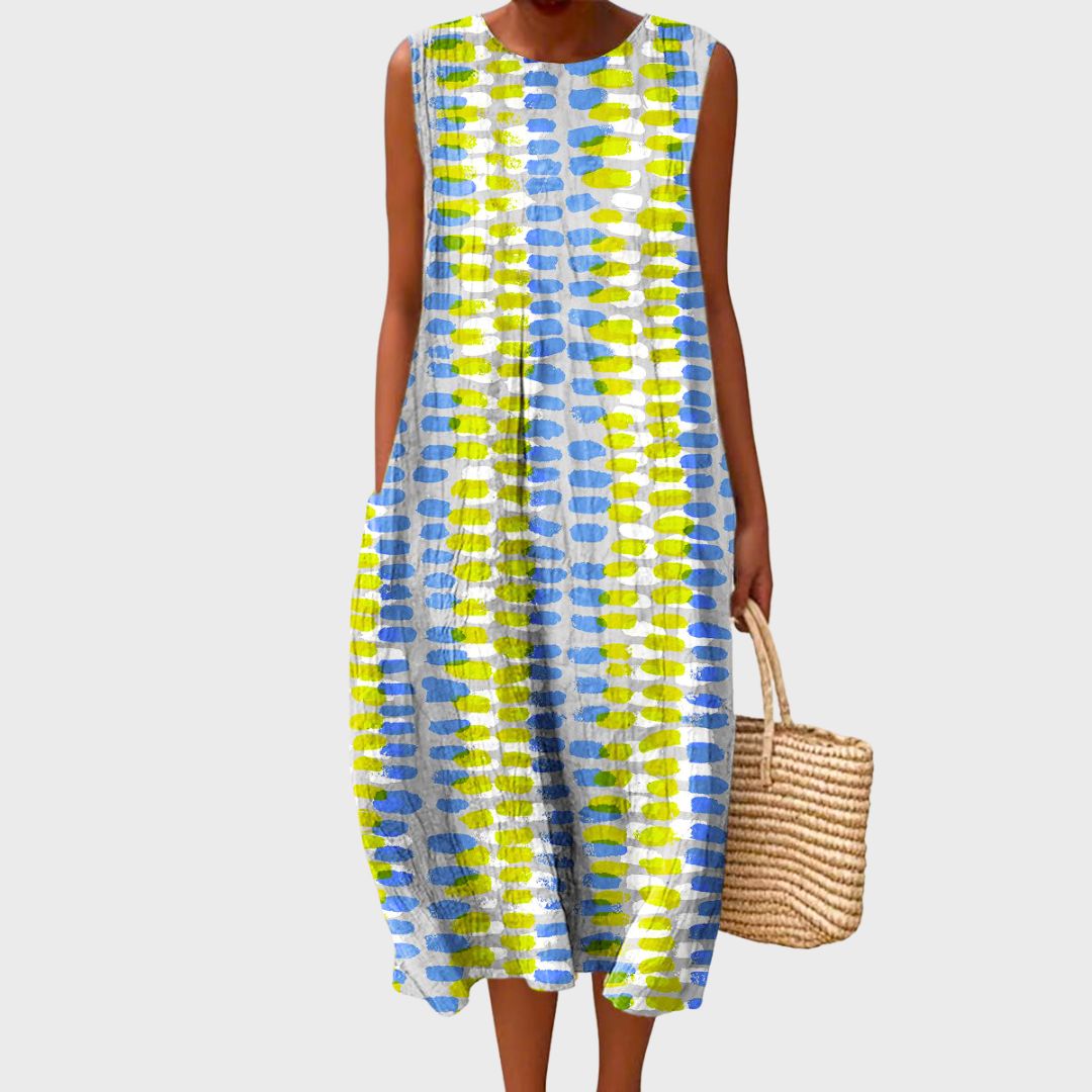 Versatile women's sleeveless casual dress with pockets, knee-length relaxed fit for effortless style.