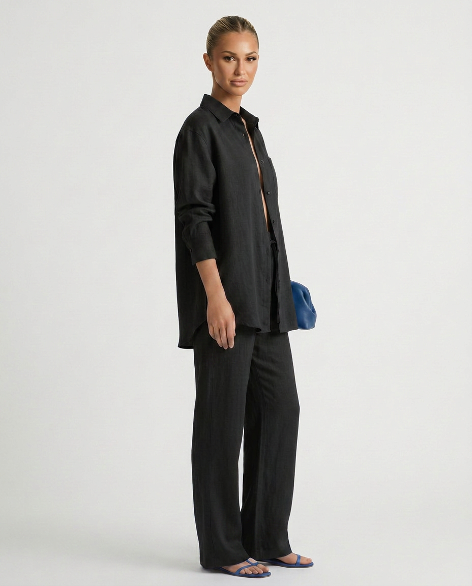 Women's summer lounge set, two pieces designed for breathability and stylish comfort.