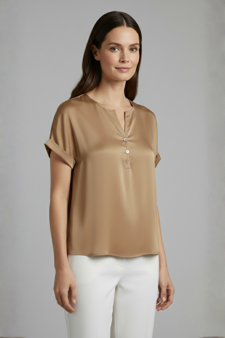 Women's relaxed V-neck blouse with short sleeves, perfect for easy, everyday styling.