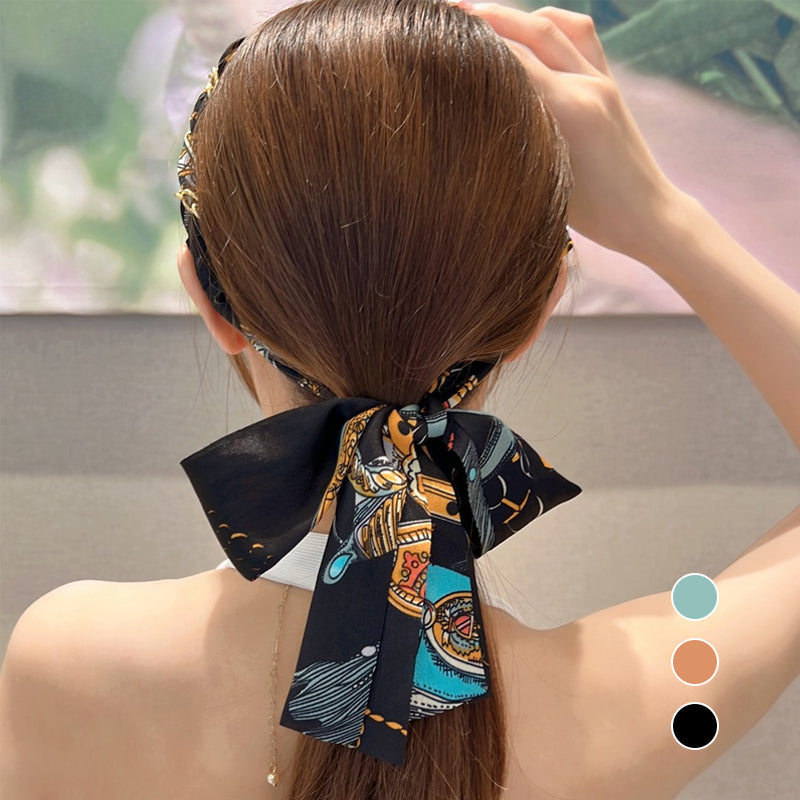 Textured retro ribbon hairband, a versatile women's accessory for braiding various hairstyles.