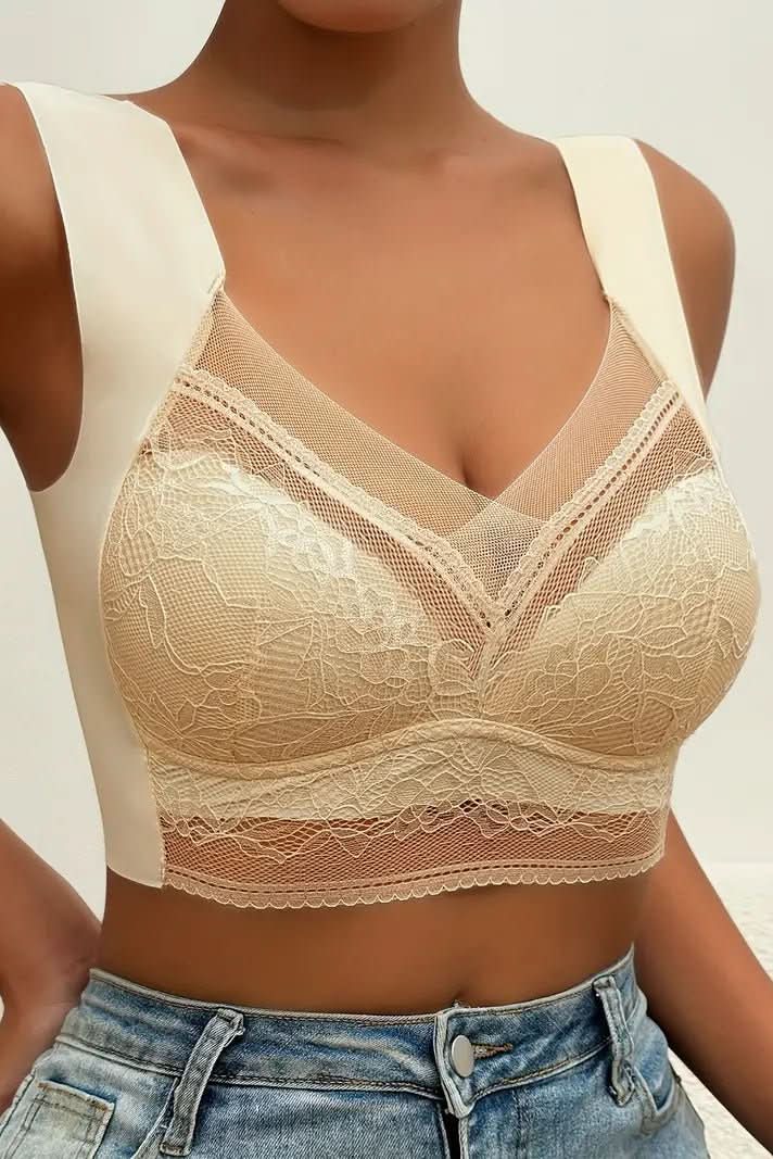 Supportive women's seamless comfort bra, a pull-on design for a smooth silhouette and ultimate all-day comfort.