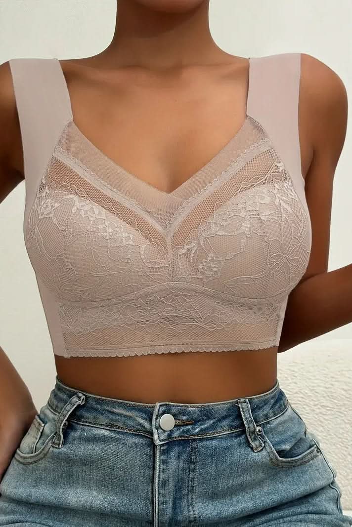 Modern women's everyday seamless comfort bra, built for all-day wear with a wireless, soft, and body-hugging design.