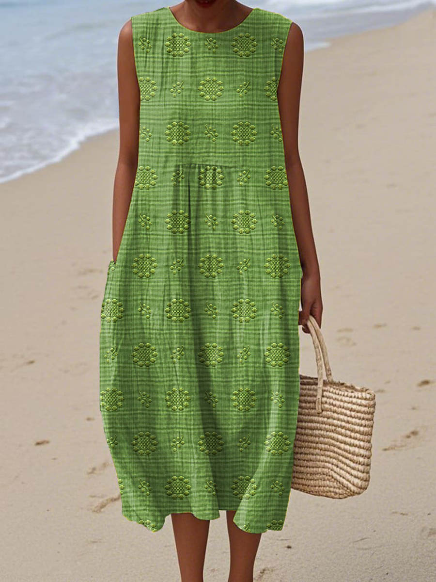 Women's sleeveless midi summer dress with pockets, perfect for casual or vacation wear.