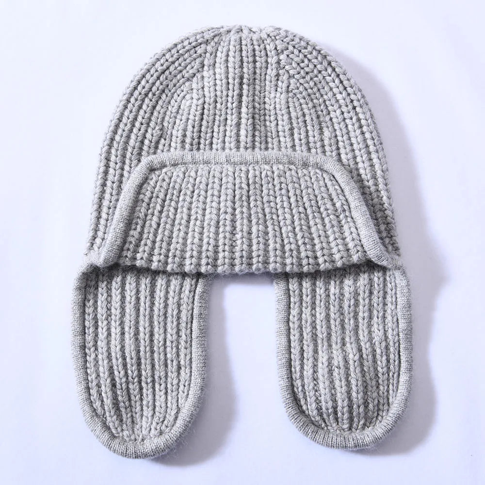 Women's versatile cashmere blend beanie in black, a timeless winter accessory.