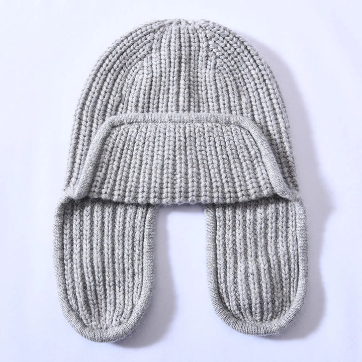 Women's versatile cashmere blend beanie in black, a timeless winter accessory.