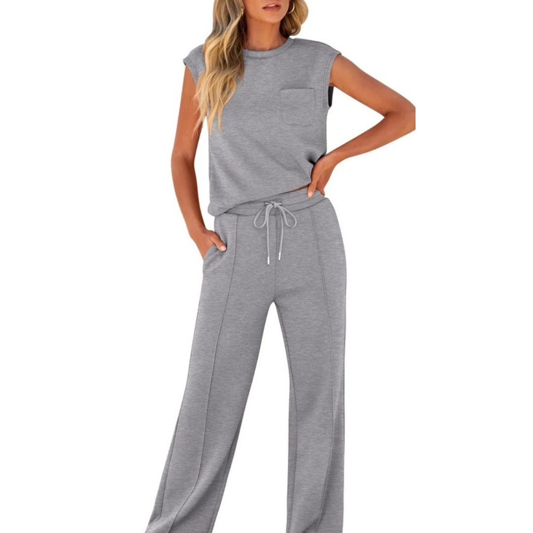 Soft women's casual summer outfit, a comfortable matching set for relaxed everyday style.