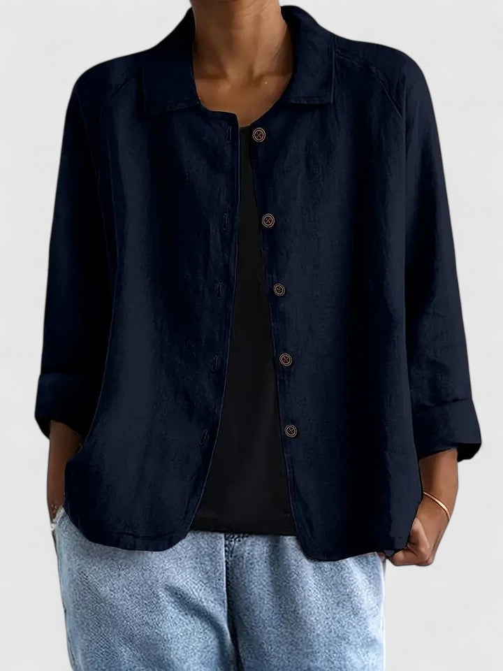 Elegant women's top, an effortless fashion piece with a comfortable loose fit for any occasion.