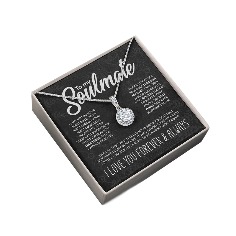 Sparkling soulmate round pendant necklace, a symbol of love, silver for women's gifts.
