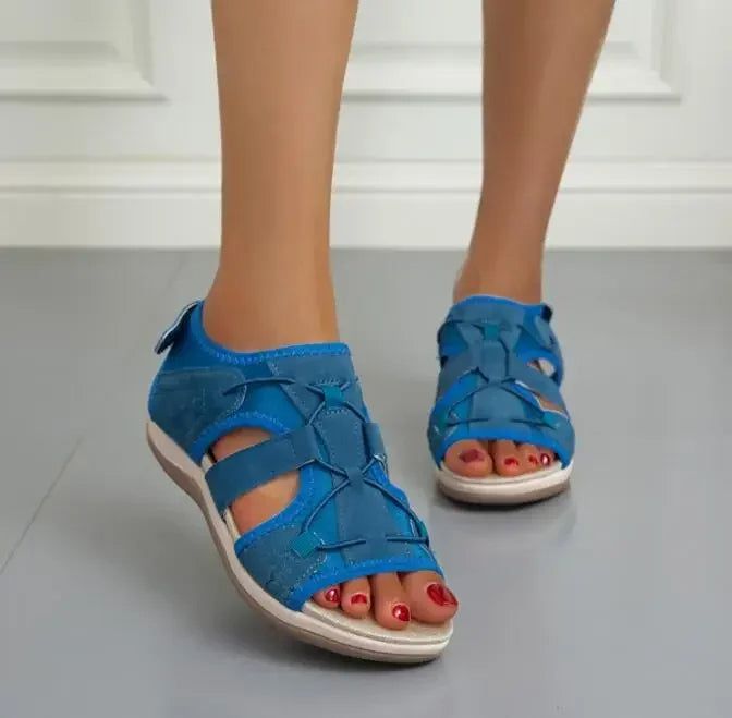 Women's sporty comfort sandals, an excellent choice for versatile casual summer footwear.