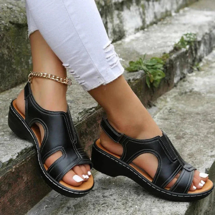 Comfortable open-toe platform sandals for women, featuring a chic cutout pattern