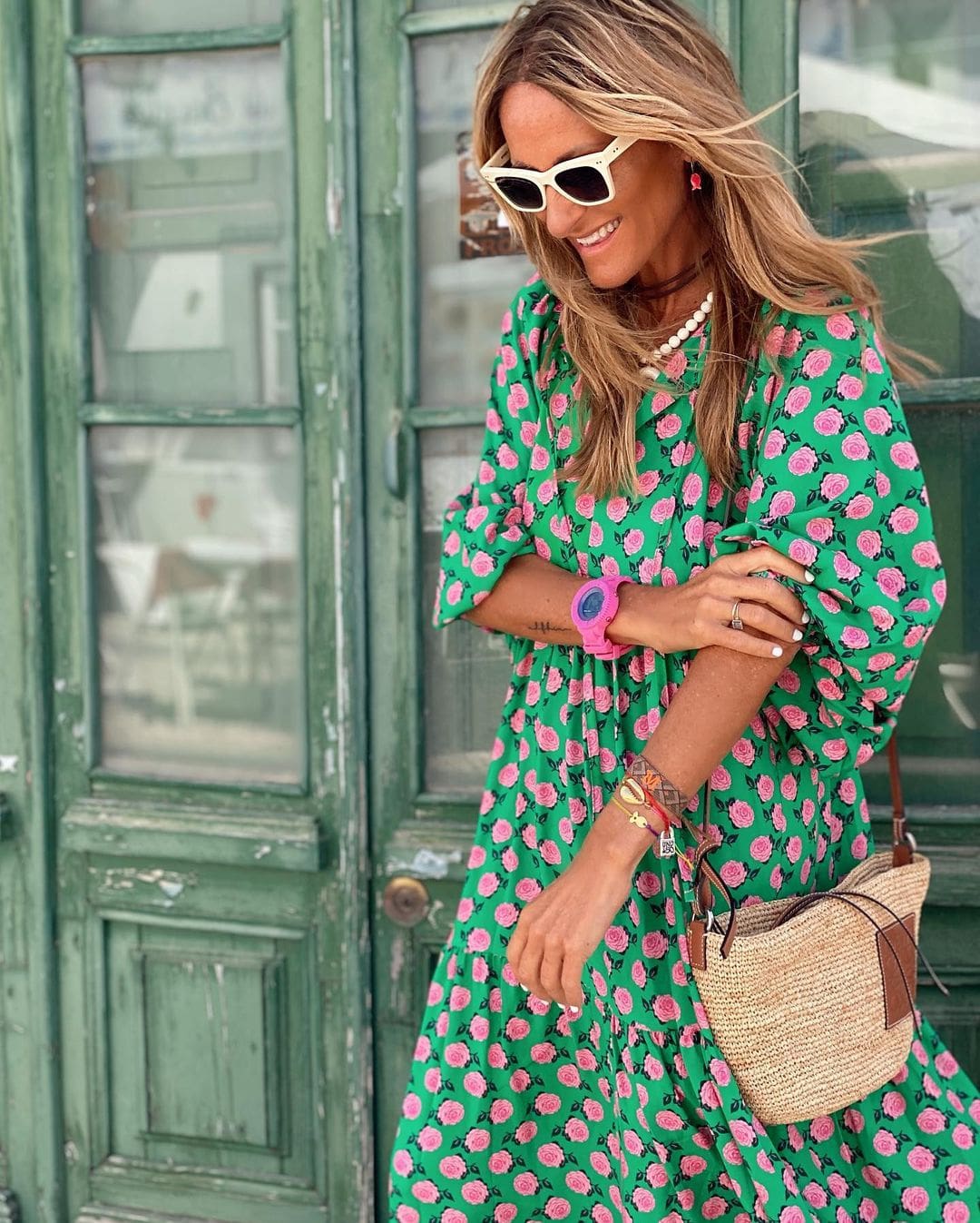 Elegant women's patterned maxi dress with long sleeves & flattering V-neck. Perfect for spring fashion.