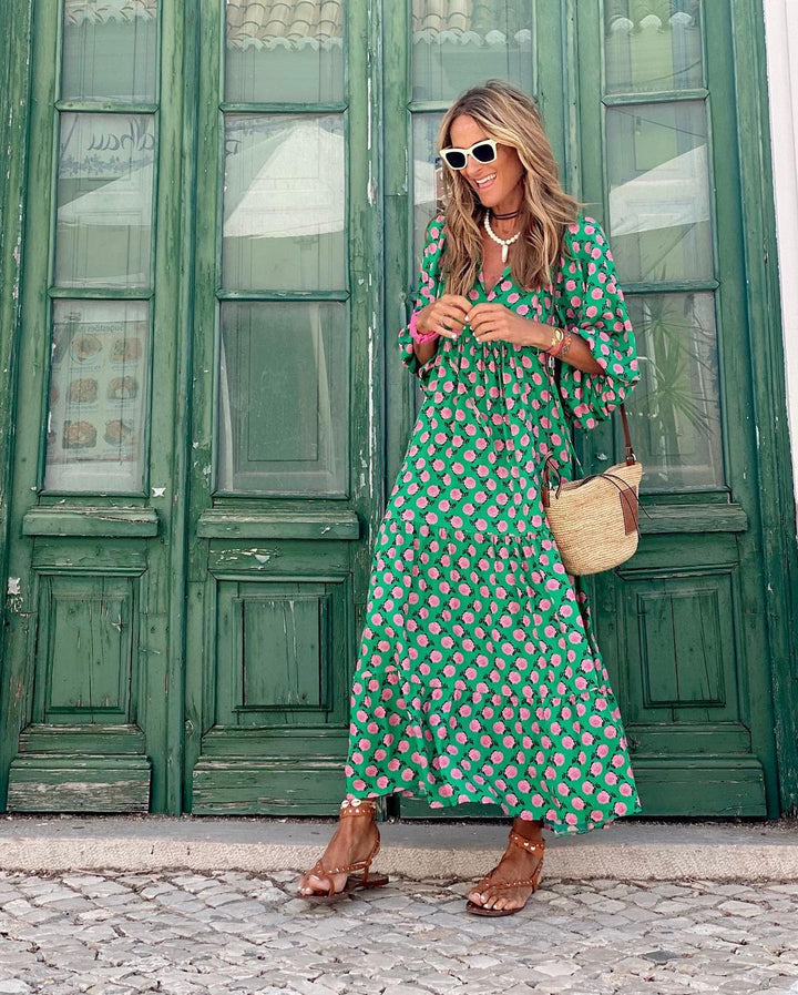 Casual women's spring maxi dress with chic pattern, long sleeves, and a comfortable flowing fit.