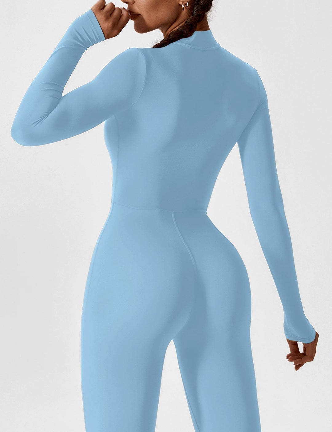 Fashionable women's stretchy zip-up jumpsuit, a wardrobe essential for effortless spring style and flexibility