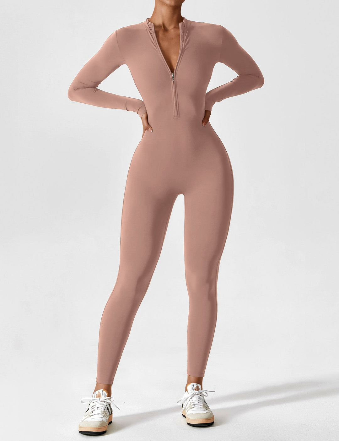 Fashionable women's stretchy jumpsuit, offering maximum comfort and style with its zip-up design for spring