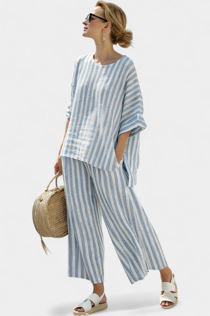 Effortlessly stylish women's striped outfit, a comfortable two-piece set with batwing top & wide-leg pants.