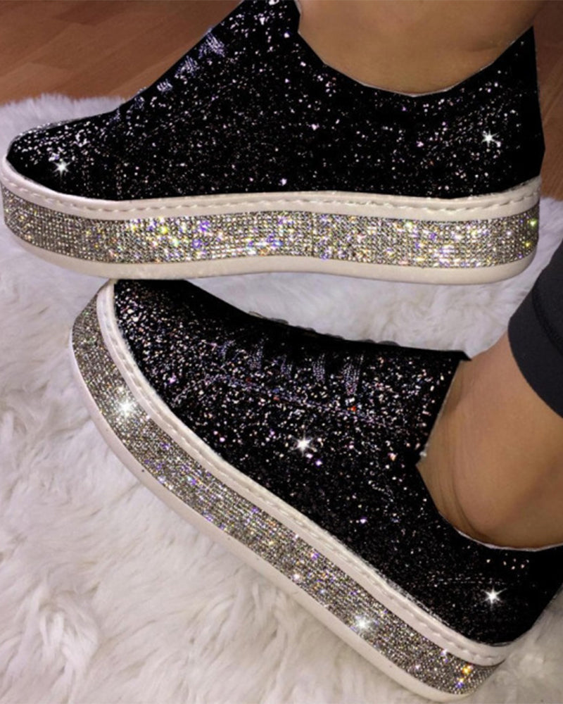 Comfortable women's sparkling glitter platform sneakers, ideal for all-day wear & trendy street style fashion.