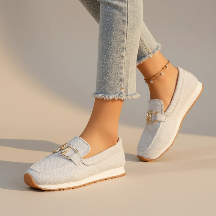 Beige women's Suzane orthopedic loafers, elegant & cushioned. Comfortable for any occasion.