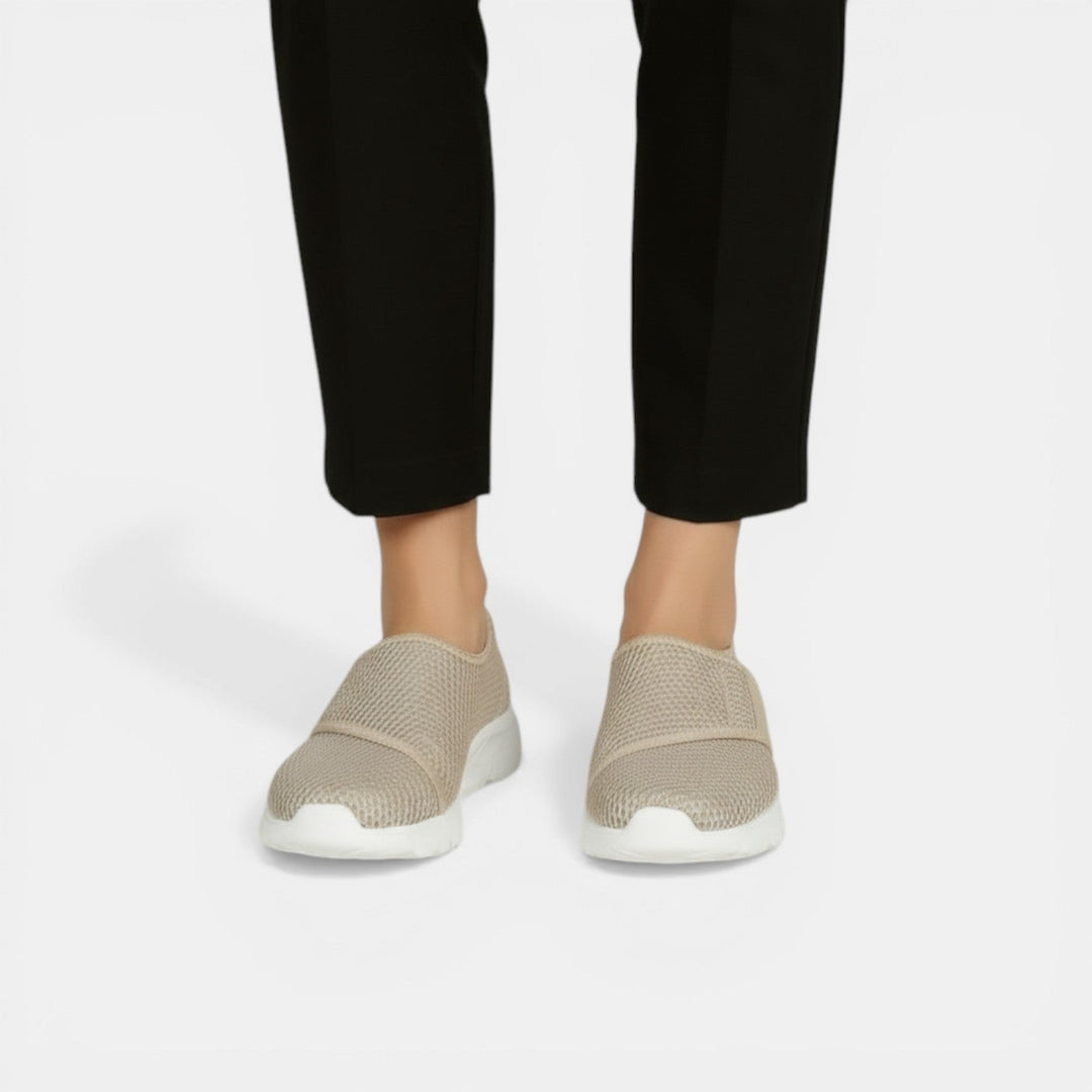 Women's comfort walking sneakers, orthopedic support, lightweight & breathable for versatile daily wear.