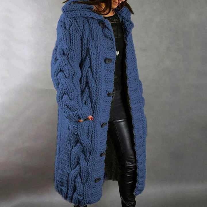 Casual women's long sleeve everyday coat with practical side pockets, ideal for versatile daily fashion.