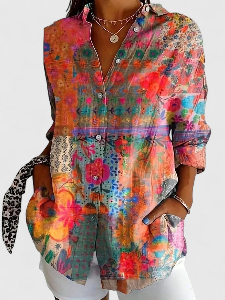 Stylish women's printed blouse for spring & summer. Effortless, colorful everyday top for modern fashion.