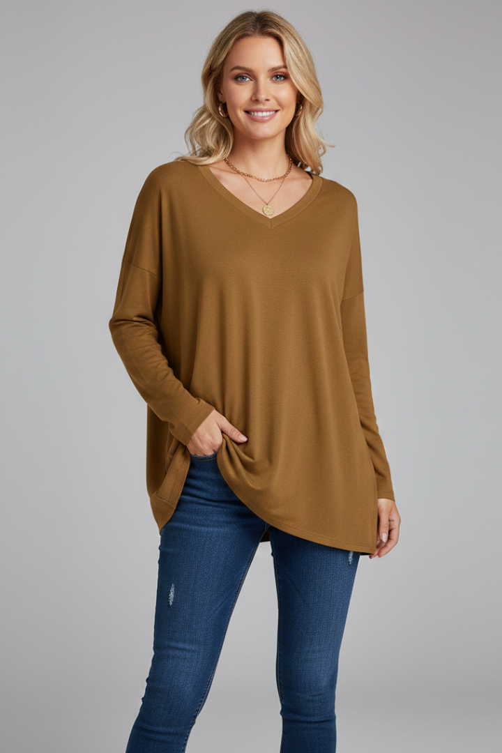 Effortless style with this women's versatile v-neck long sleeve top, a comfortable basic for any season.