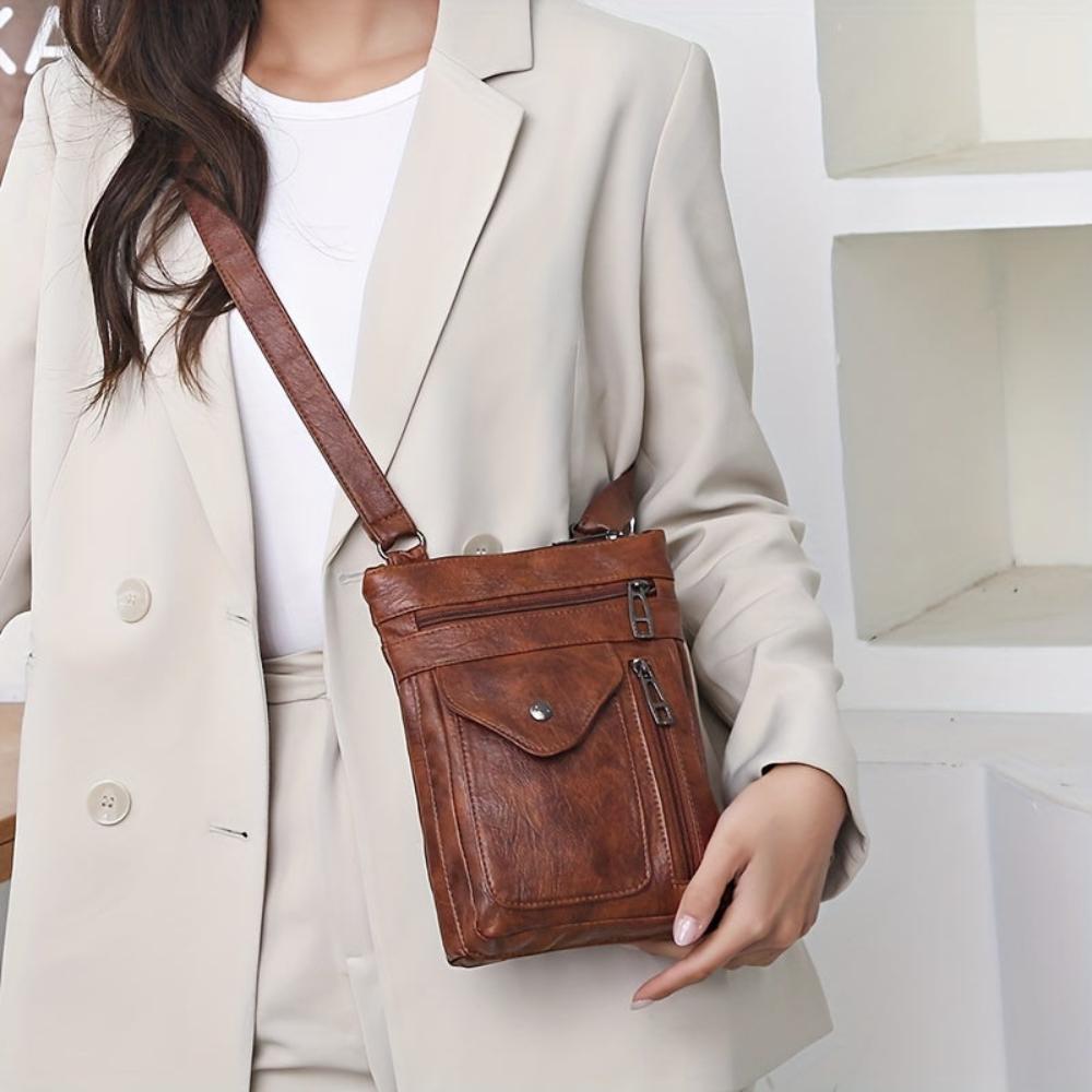 Stylish women's vintage handbag, a versatile crossbody bag for daily use.