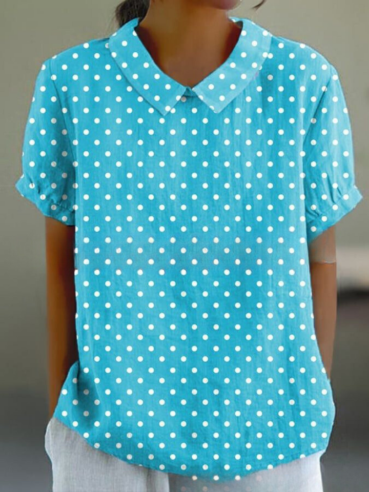 Women's summer floral top with exquisite embroidery, vintage style, comfortable short sleeves.