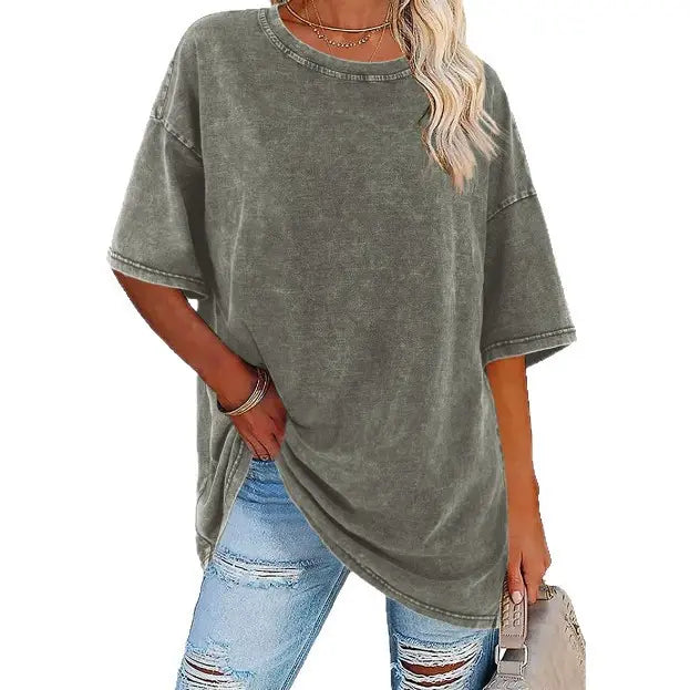 Women's retro style tee, oversized fit, vintage look, perfect for relaxed casual wear.