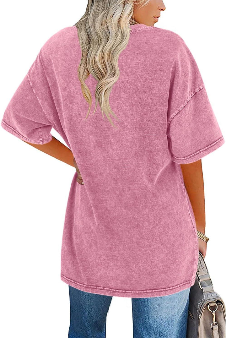 Women's retro casual t-shirt, oversized, vintage feel, comfortable relaxed fit.