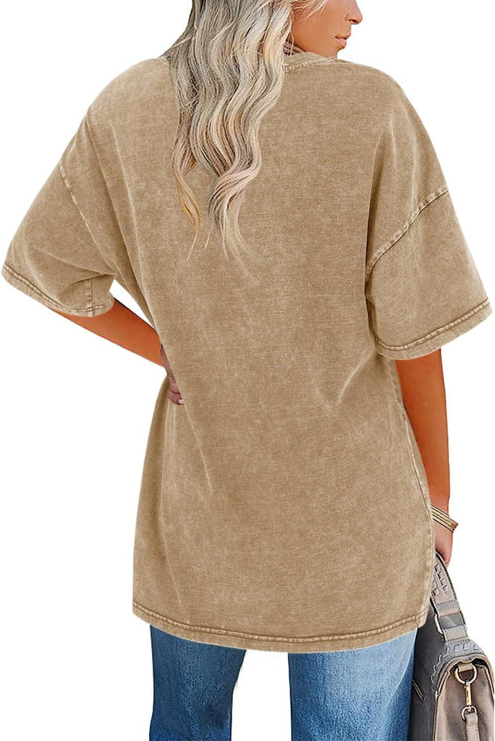 Women's comfortable retro style t-shirt, oversized, vintage feel, relaxed fit for everyday.