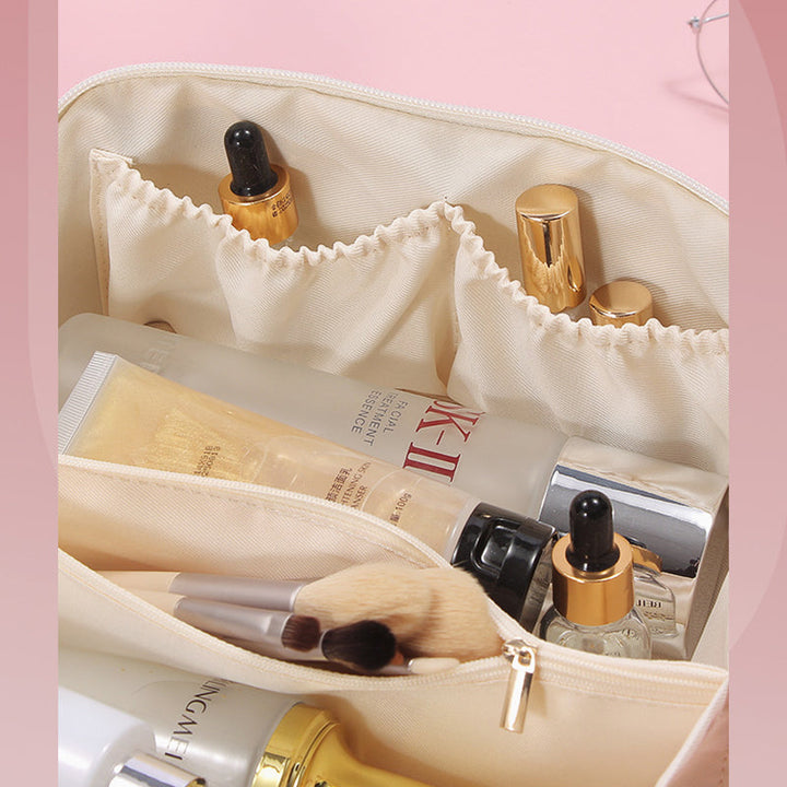 Stylish PU leather cosmetic bag with secure zipper, women's vintage design